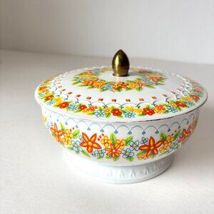 Colorful Embossed Floral Biscuit Cookie Trinket Tin Lid Pedestal Litho England
